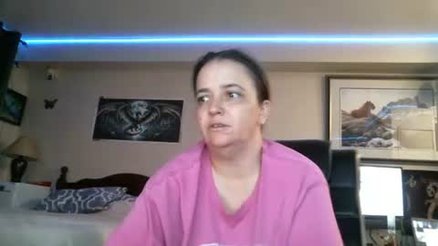 fuzzeychicks38 online show from March 25, 7:58 am