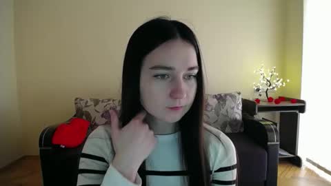 Jaklin online show from April 14, 8:42 am