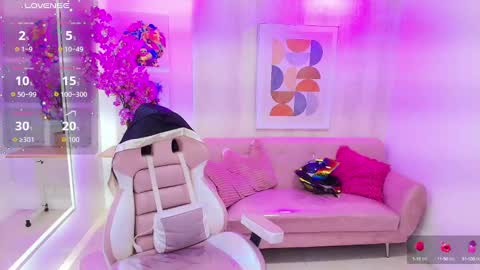 gabby_evanns online show from October 14, 11:55 am