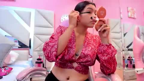 Snapshot of gabby_monroe chatting on May 7, 3:01 am Gabby online show from May 7, 3:01 am