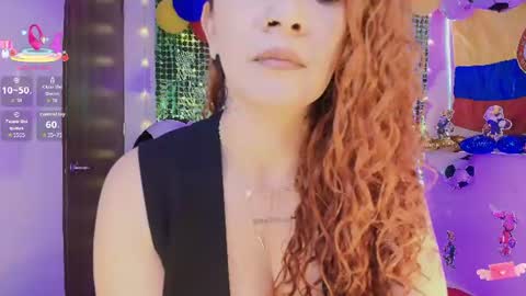 Snapshot of gabhy_rivera chatting on July 14, 1:39 pm gabhy_rivera online show from July 14, 1:39 pm
