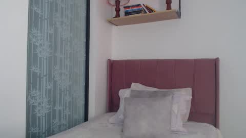 GabrielaRossa online show from March 3, 9:05 pm