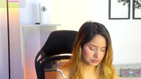 Gabriella online show from July 3, 9:32 pm