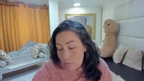 gabriela online show from February 3, 3:39 pm