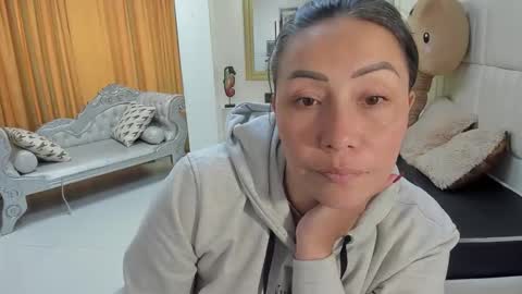 gabriela online show from February 18, 1:51 pm