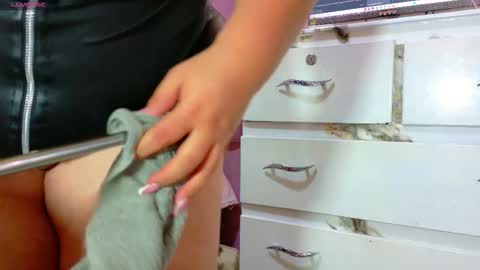 gaby_vegaa online show from October 27, 10:14 pm