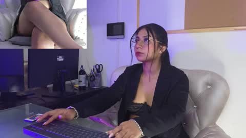 GABYTAYLOR online show from November 7, 2:06 pm