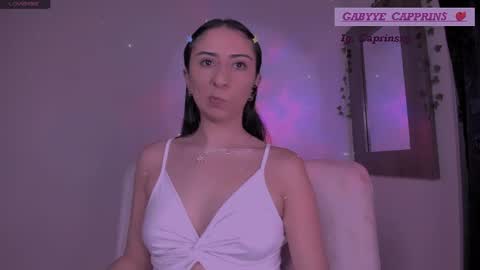 gabyye capprins online show from May 11, 1:22 am