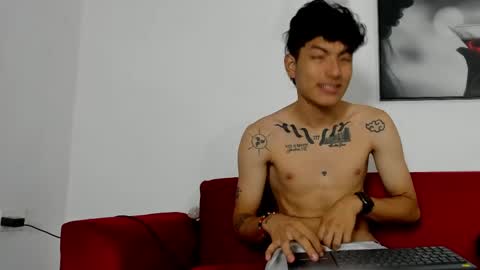 gael_twink_boy online show from May 15, 11:56 pm