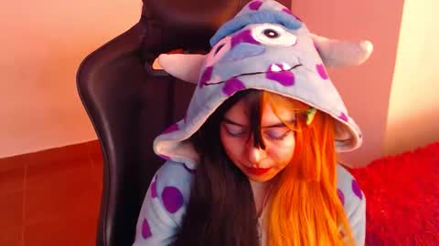 Kate 3 online show from February 10, 8:35 pm