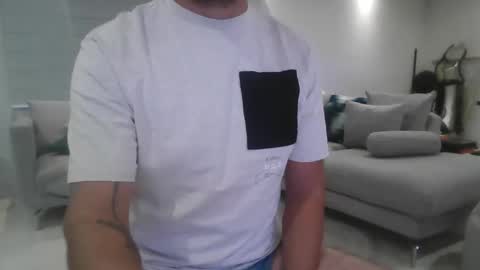 galoricardo10 online show from October 27, 5:55 am