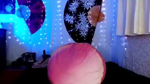 GamerGirlRoxy online show from July 5, 4:30 am