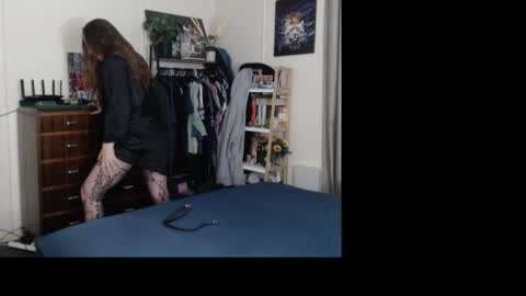 Snapshot of gangbangxxxgirl chatting on March 21, 10:31 am HOT online show from March 21, 10:31 am