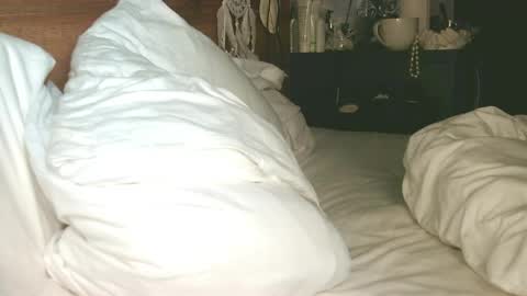 Rose online show from April 17, 6:38 am