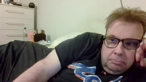 Gary online show from April 21, 1:42 am