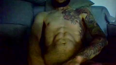 garyreal1990 online show from May 23, 4:50 am