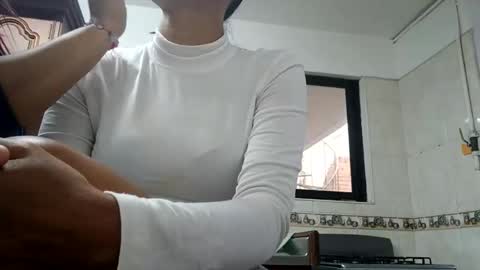 gaviluc_ online show from March 24, 1:05 pm