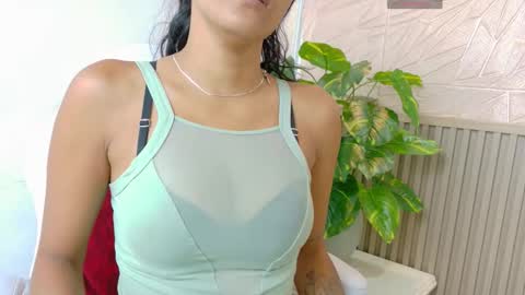 gaviluc_ online show from March 25, 12:00 pm