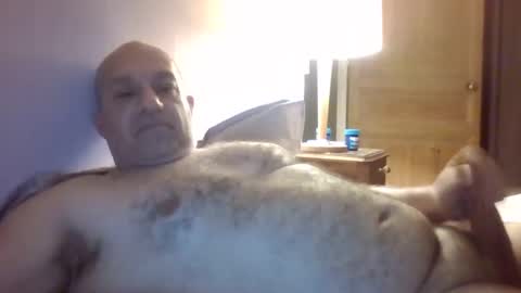 Snapshot of gay27400 chatting on February 23, 10:42 pm Gay38 online show from February 23, 10:42 pm