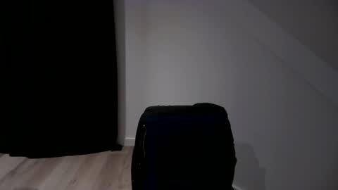 gaycut9093 online show from February 25, 8:18 pm