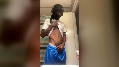 Snapshot of gburton7861 chatting on August 7, 8:33 pm gburton7861 online show from August 7, 8:33 pm