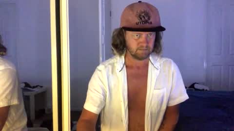 gcsurfer81 online show from February 22, 7:51 am