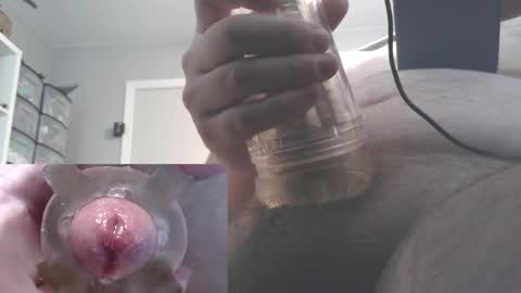 Snapshot of geeky___dick chatting on March 10, 4:57 pm Geekydick online show from March 10, 4:57 pm