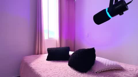 geminis11 online show from March 27, 9:25 pm