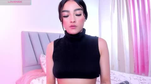 gemma_saenz online show from October 31, 3:35 pm