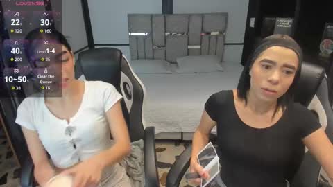 Snapshot of gemmabrown_ chatting on February 16, 1:29 pm gemmabrown_ online show from February 16, 1:29 pm