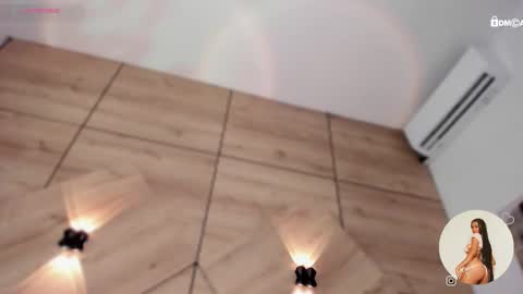 Snapshot of gemmacarter_ chatting on February 26, 2:04 am online show from February 26, 2:04 am