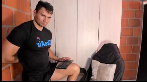 gendersonfit online show from July 16, 9:10 pm