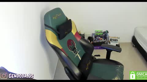Snapshot of gendo_05 chatting on July 16, 10:49 pm GENDO online show from July 16, 10:49 pm