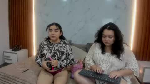 genesis_y_moon online show from July 11, 12:30 pm