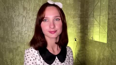 Riana online show from May 7, 1:38 pm