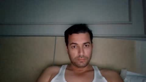 Snapshot of genteldevil chatting on December 22, 8:11 am genteldevil online show from December 22, 8:11 am