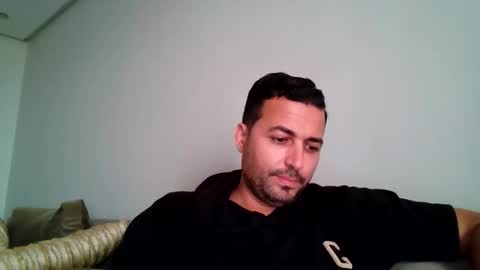 Snapshot of genteldevil chatting on February 7, 3:38 pm genteldevil online show from February 7, 3:38 pm