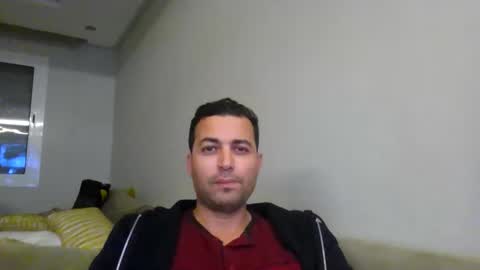 Snapshot of genteldevil chatting on February 15, 11:01 pm genteldevil online show from February 15, 11:01 pm