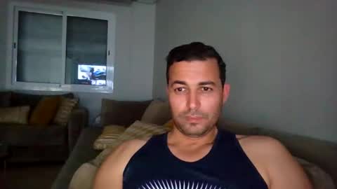 Snapshot of genteldevil chatting on February 17, 5:41 pm genteldevil online show from February 17, 5:41 pm