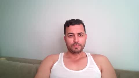 Snapshot of genteldevil chatting on March 22, 12:41 pm genteldevil online show from March 22, 12:41 pm