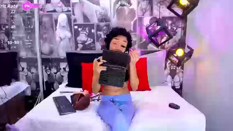 MRS SALCHICHA AND BREAD online show from September 11, 1:55 pm