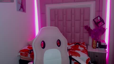 GEORGE online show from December 18, 9:04 am