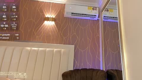    online show from December 11, 3:37 pm