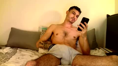 Snapshot of germanbigdic77 chatting on December 20, 1:02 am HeteroGermanbigdic77 online show from December 20, 1:02 am