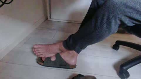 GermanSoleBro online show from September 17, 6:48 am