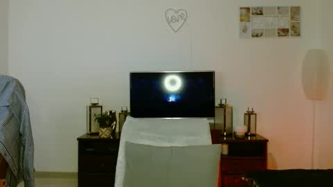 Snapshot of germanyhot19 chatting on February 4, 9:26 am germanyhot19 online show from February 4, 9:26 am