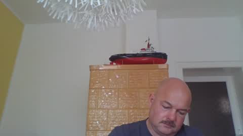Snapshot of gernelecker chatting on May 31, 9:27 am gernelecker online show from May 31, 9:27 am