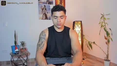 Snapshot of gersonzt chatting on June 9, 10:21 pm Im Gersonzt online show from June 9, 10:21 pm