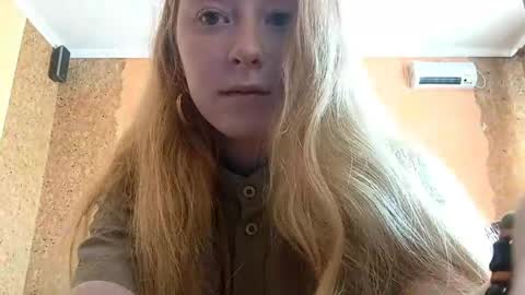 Kate online show from May 2, 11:10 pm