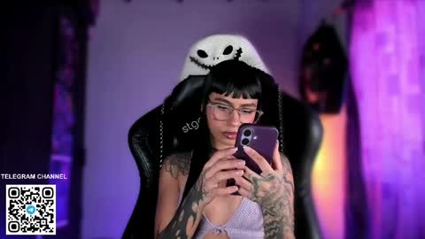 Snapshot of ghostlydolll chatting on May 22, 5:18 pm Sara online show from May 22, 5:18 pm